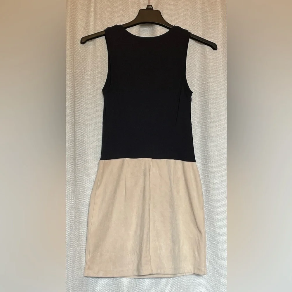 Sanctuary dress - Picture 2 of 5